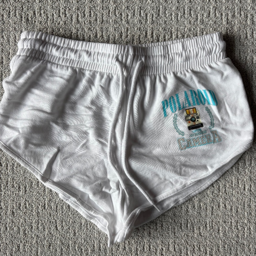 Polaroid White Shorts Size Medium